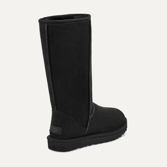 UGG Classic Tall II Black Boot Big Kid - Picture 3 of 9